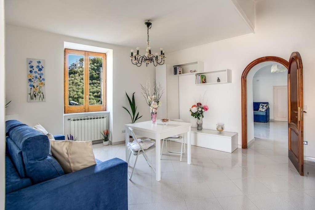 House Aura Sea View Holiday home *